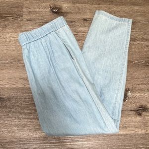 Equipment pants